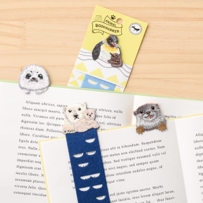 ANIMAL BOOKMARKER 刺繍しおり カワウソの画像03